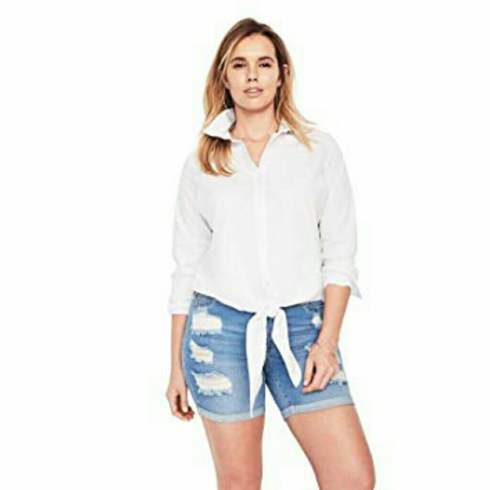 Roaman's white tie front button down blouse